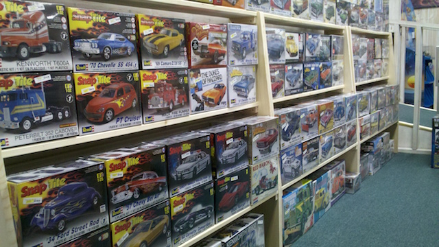 Plastic Vehicles Model Kits